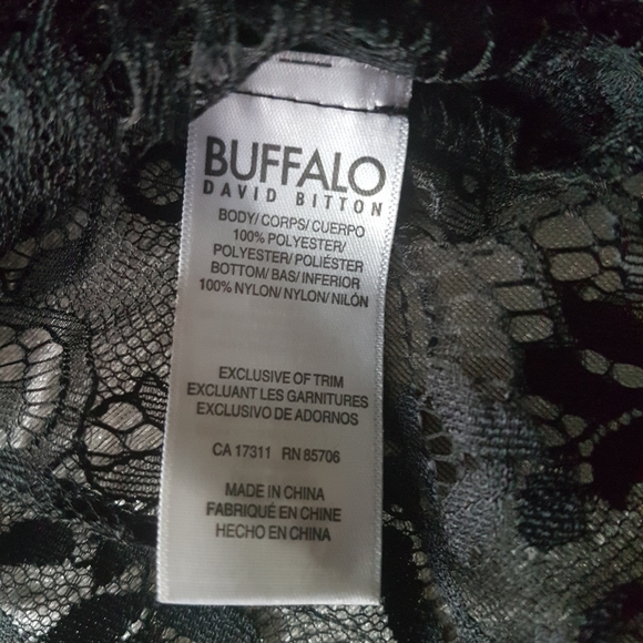 🛍BUFFALO David Bitton🛍 New Lace & Ruffle Top - Picture 6 of 7